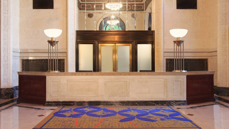 phldc desk 0108 hor wide 768x432