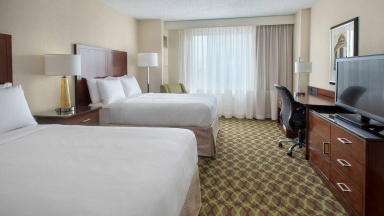 phldt guestroom 0117 hor wide 768x432